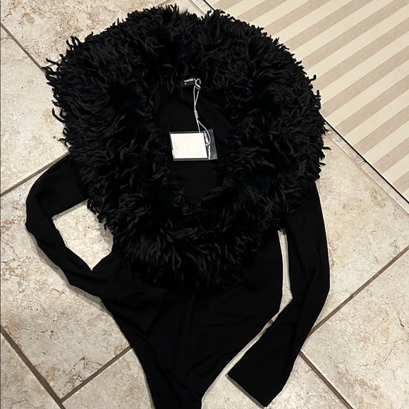 Naked Wardrobe Black Bodysuit with Faux Fur Collar - Picture 5 of 8
